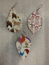 Load image into Gallery viewer, Farmhouse Leather Earrings
