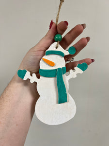 Minimalistic Colored Snowmen Ornaments